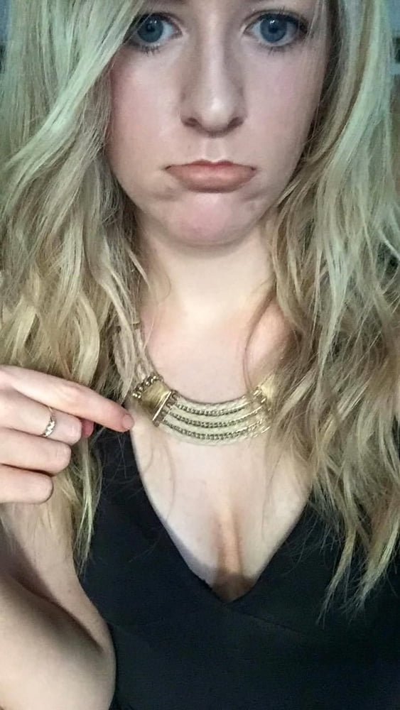 露出した妻たち 18
 #93000074