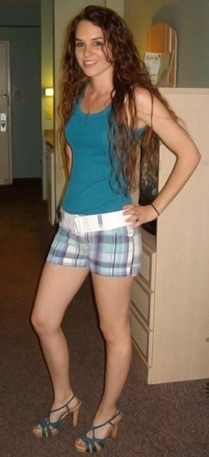 露出した妻たち 18
 #93000094