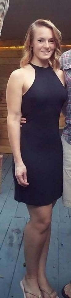 露出した妻たち 18
 #93000110