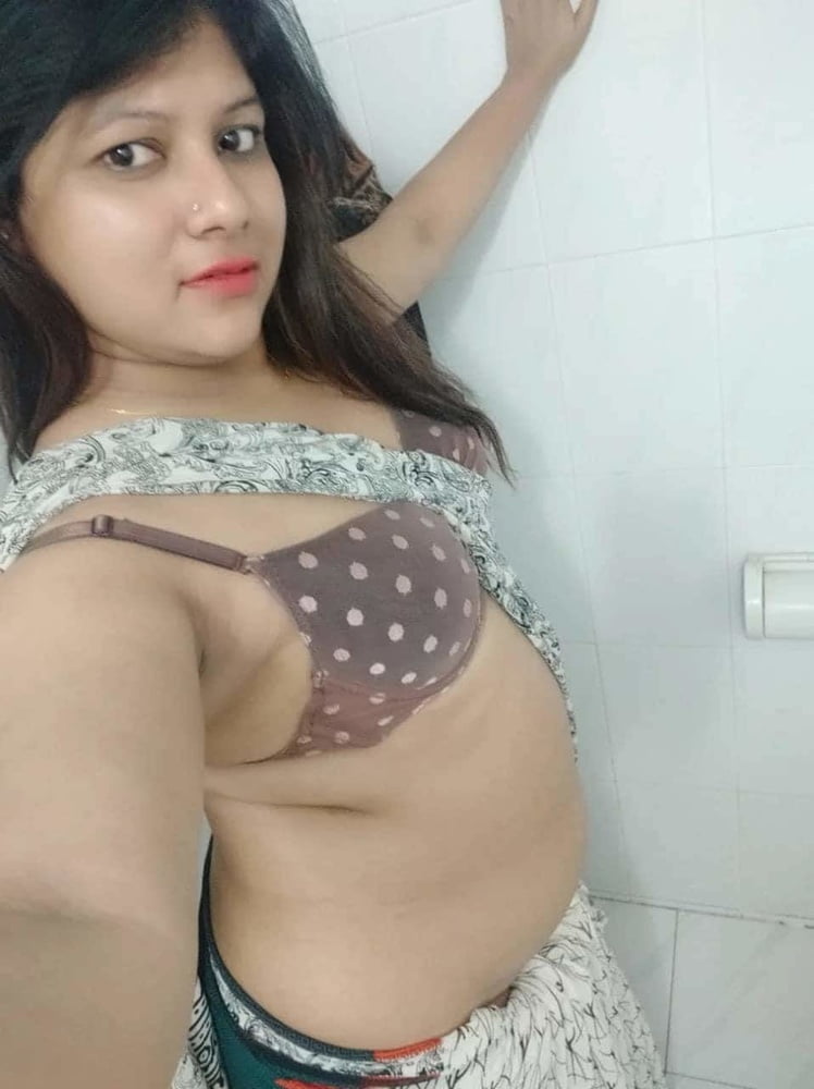 Beautiful Sexy Bengali Wife Nude Pics #80928540