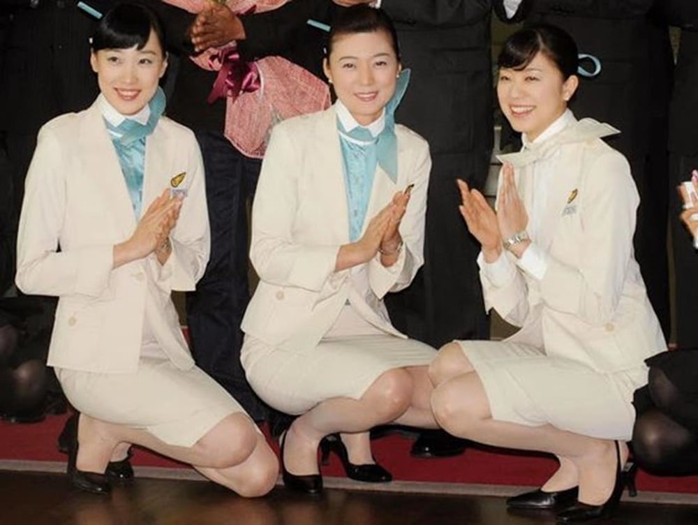 Koreanische Flugbegleiterinnen
 #95248693