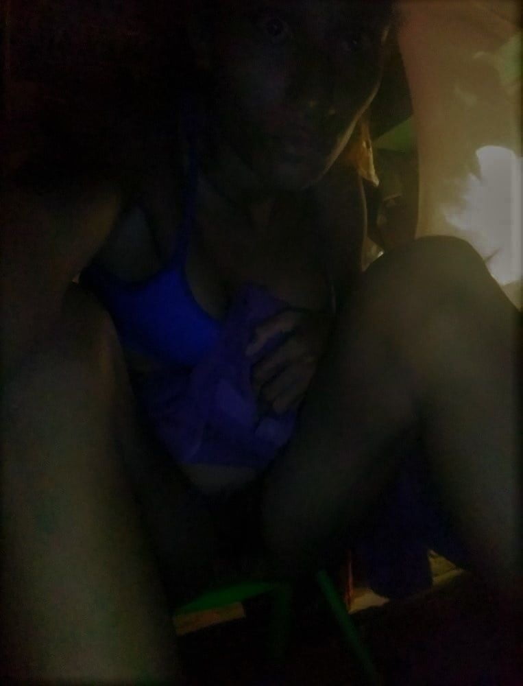 Skinny png mama pose,set 17
 #104669231