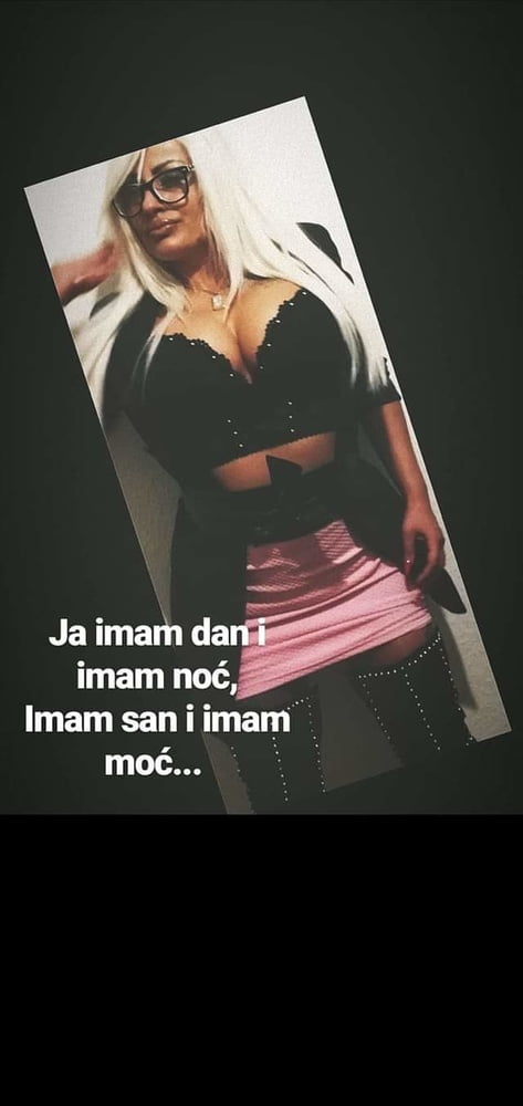 To je milfara
 #81925787