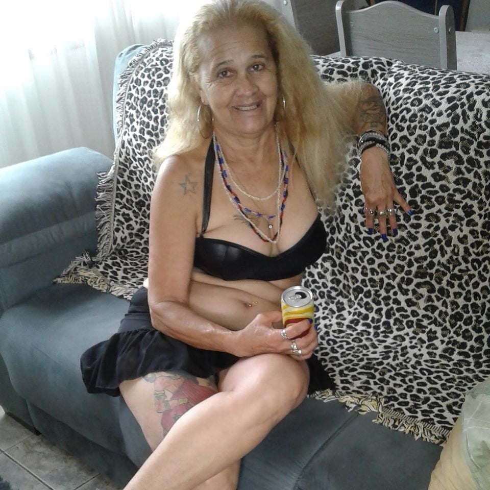 Sonia mayer mature granny madura vagina grande
 #98039733