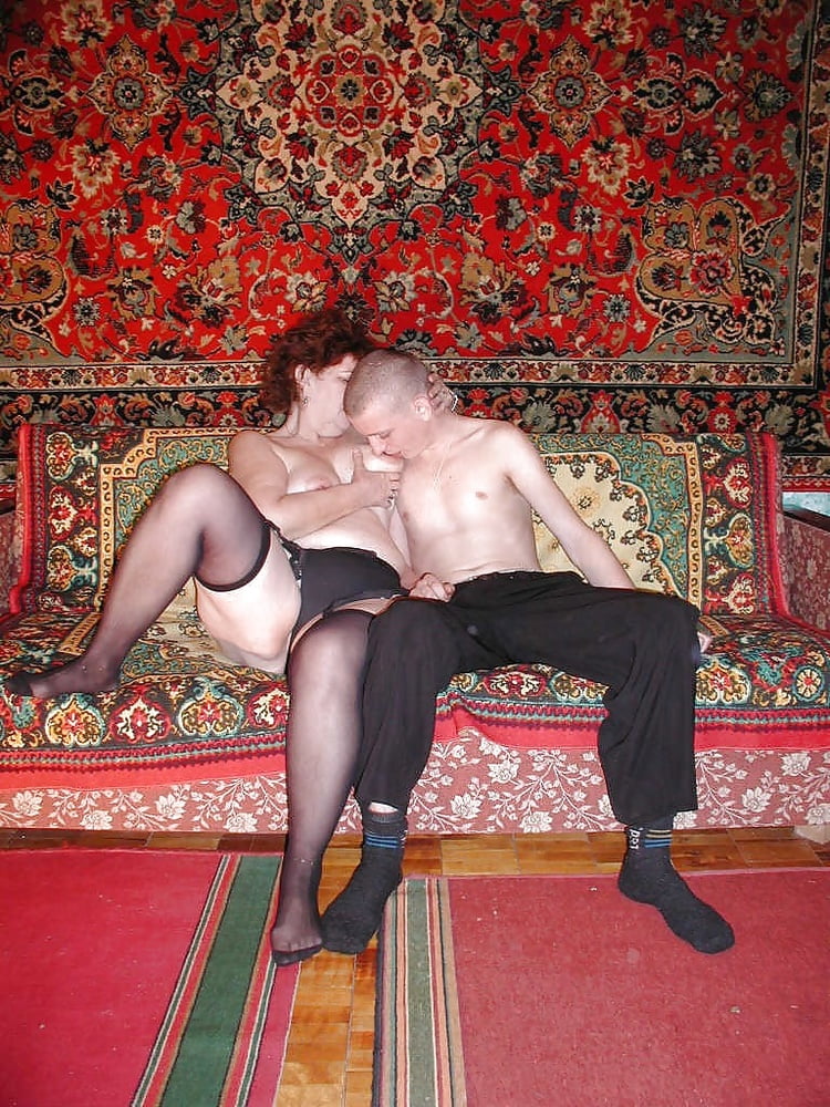 Milf & der Junge
 #99149010