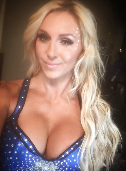 WWE Charlotte Flair #102798958