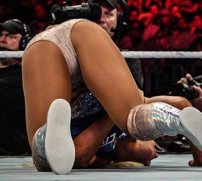 WWE Charlotte Flair #102798973