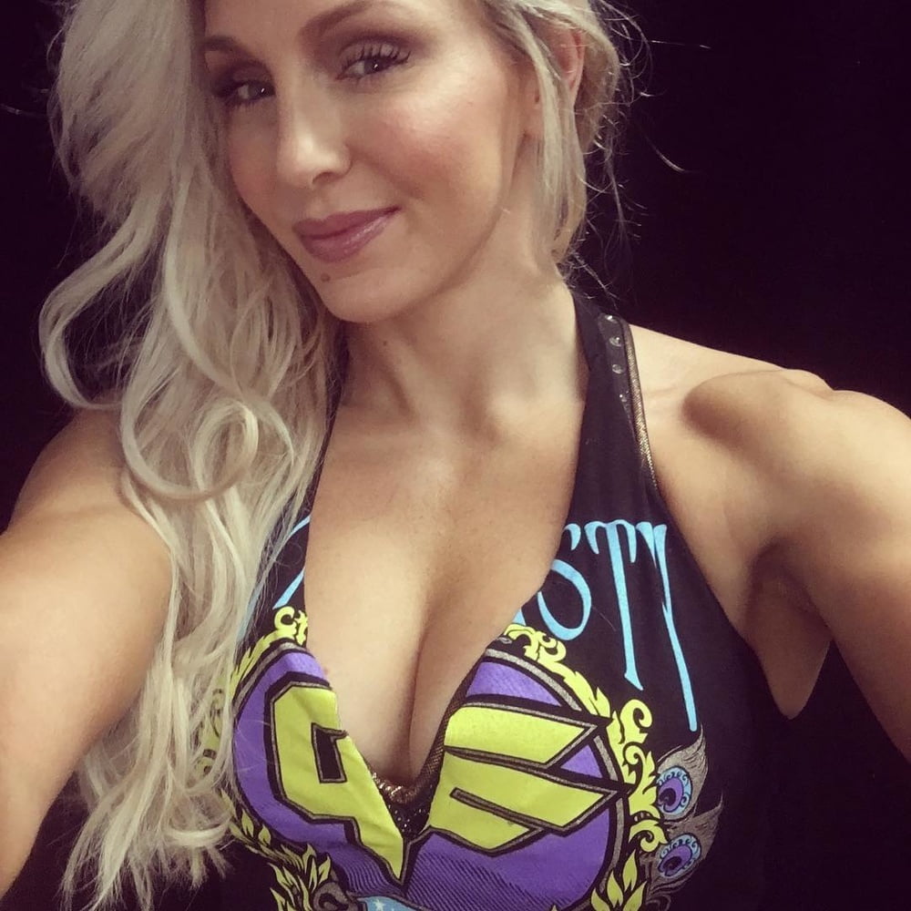 WWE Charlotte Flair #102799018