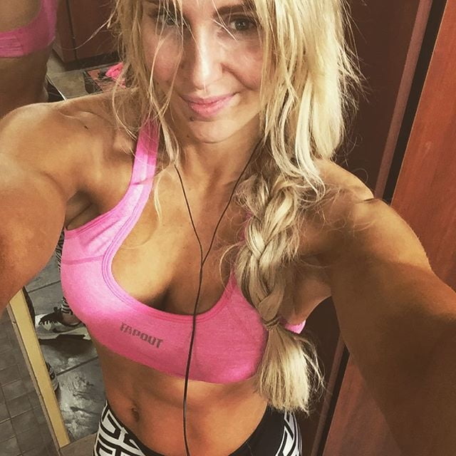 WWE Charlotte Flair #102799041