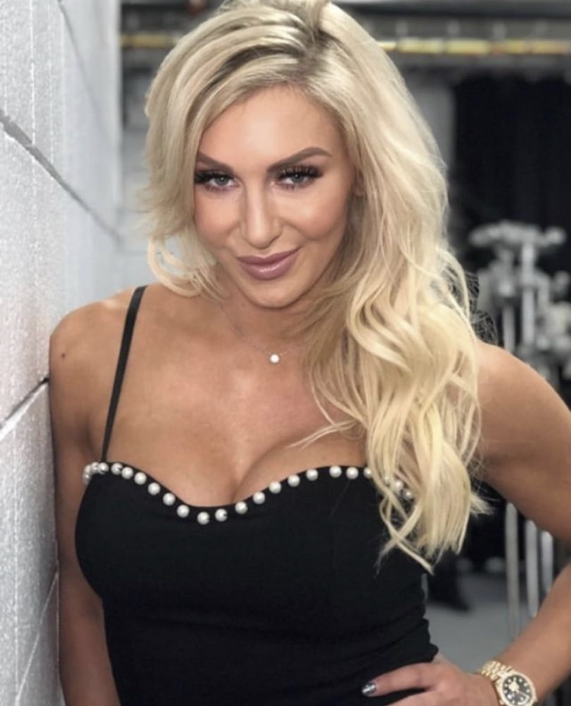 WWE Charlotte Flair #102799043