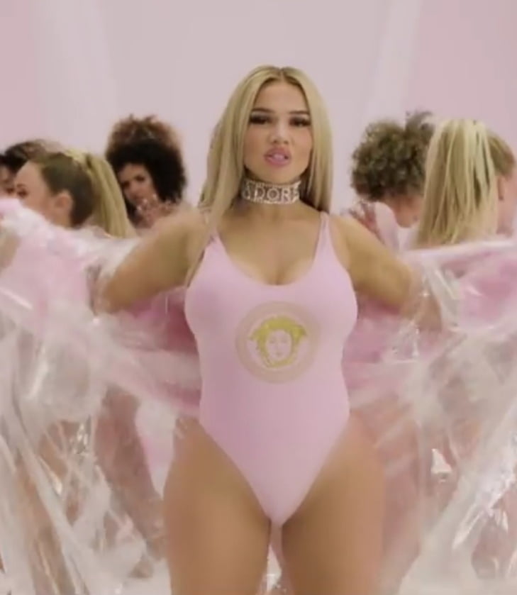 Shirin david
 #105148470