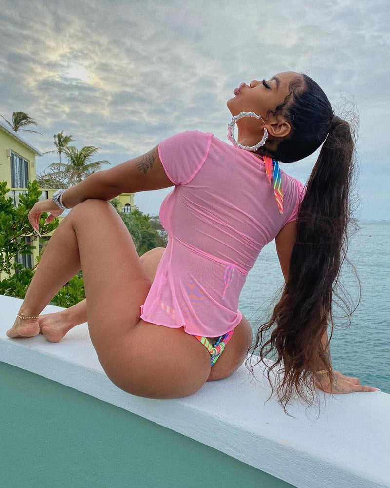 Random sexy pics 2
 #103950915