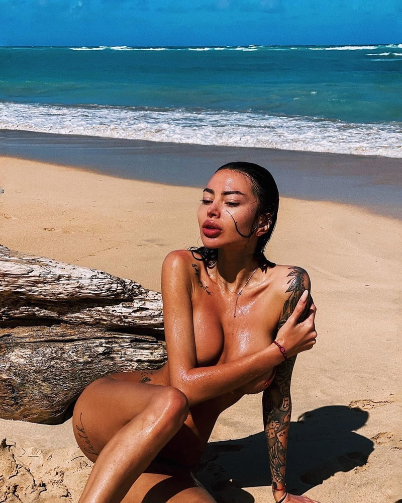 Random sexy pics 2
 #103950921