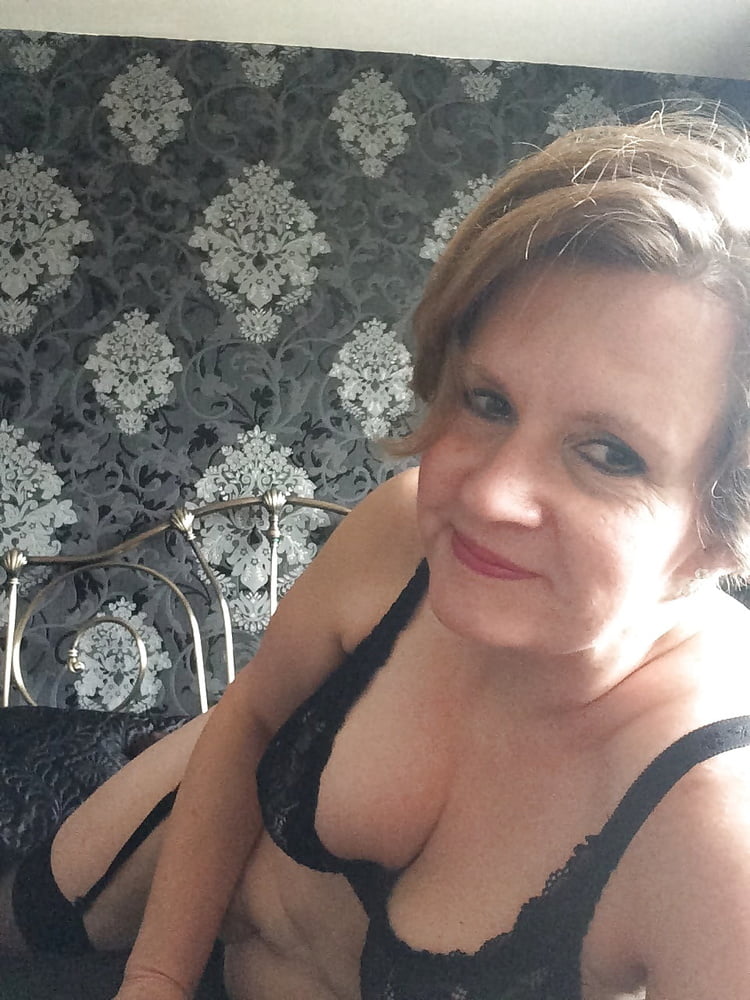 Exposed sexy slut paula from staffordshire 48 yrs old
 #104050785