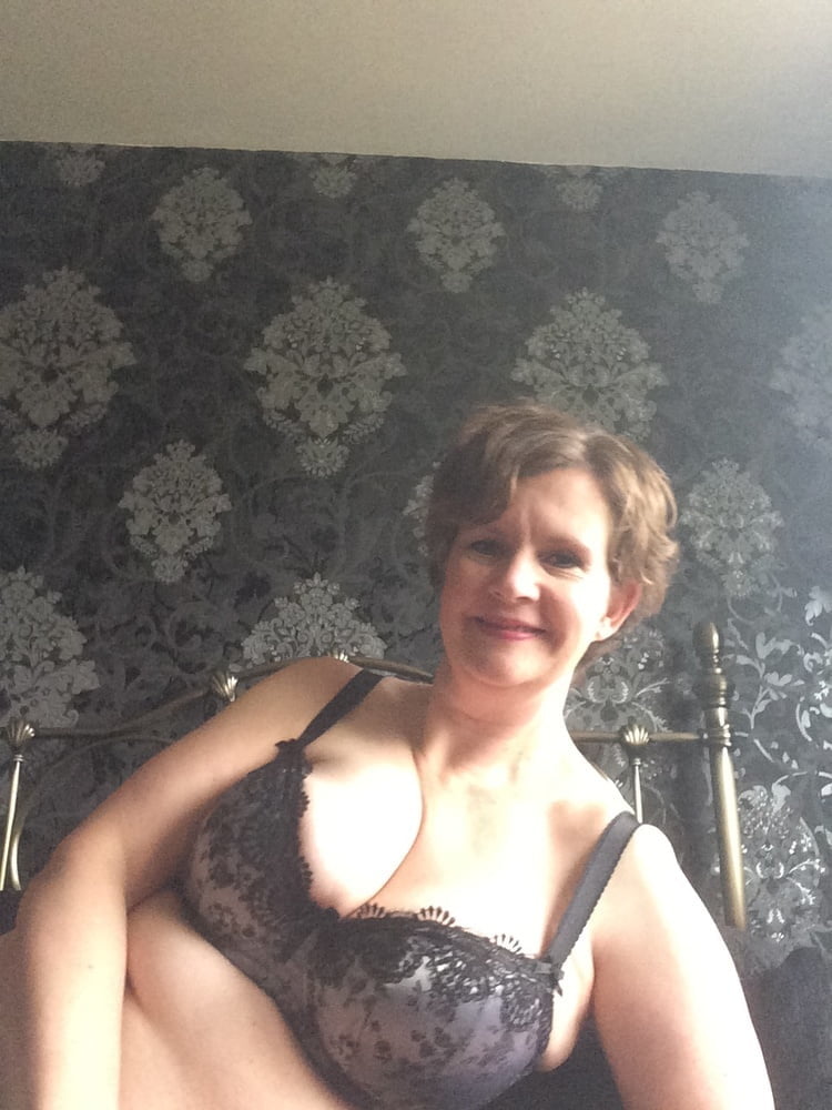 Exposed sexy slut paula from staffordshire 48 yrs old
 #104050821