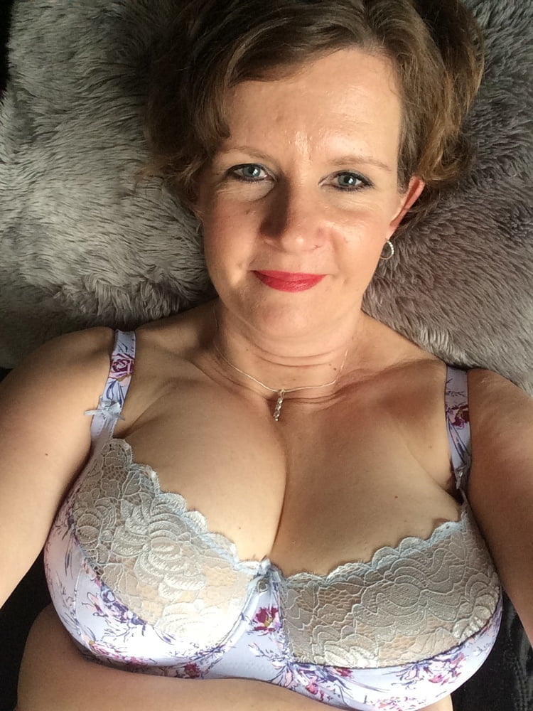 Exposed sexy slut paula from staffordshire 48 yrs old
 #104051041