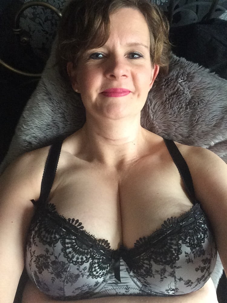 Exposed sexy slut paula from staffordshire 48 yrs old
 #104051056
