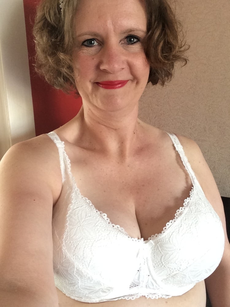 Exposed sexy slut paula from staffordshire 48 yrs old
 #104051184