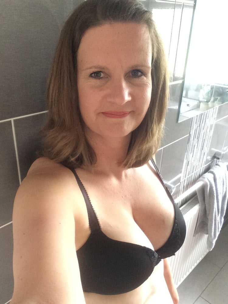 Exposed sexy slut paula from staffordshire 48 yrs old
 #104051314