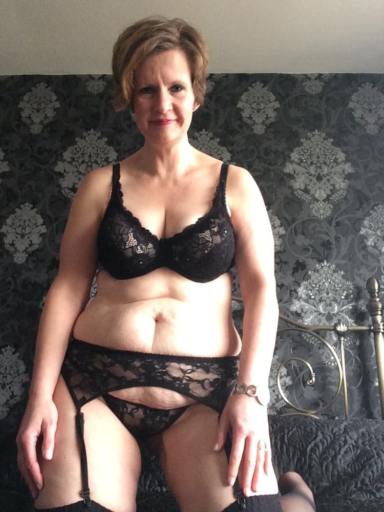 Exposed sexy slut paula from staffordshire 48 yrs old
 #104051335