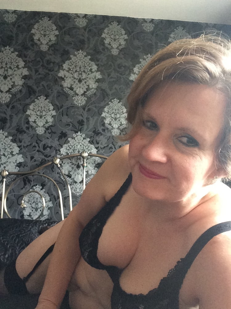 Exposed sexy slut paula from staffordshire 48 yrs old
 #104051338