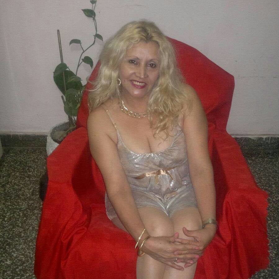 Alicia manchado 60 years mature elegante
 #96414218