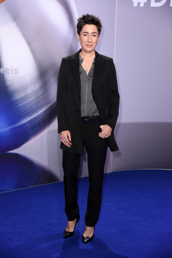 Dunja Hayali #100415245