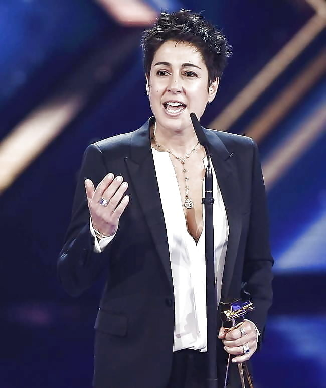 Dunja Hayali #100415251