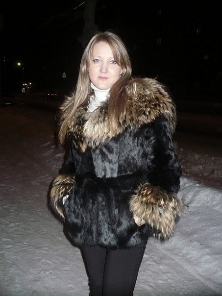 woman in fur coat 26 #93882859