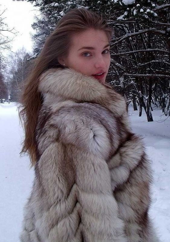 woman in fur coat 26 #93882874