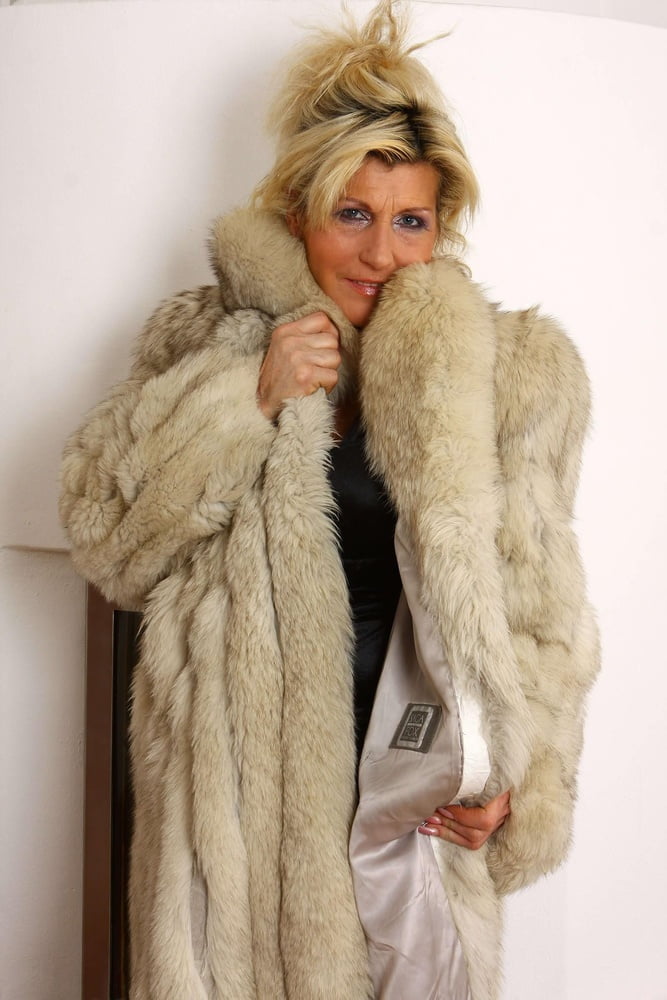woman in fur coat 26 #93882924