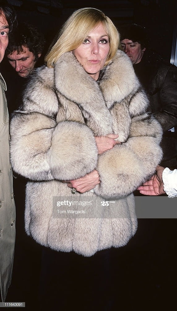 woman in fur coat 26 #93883071