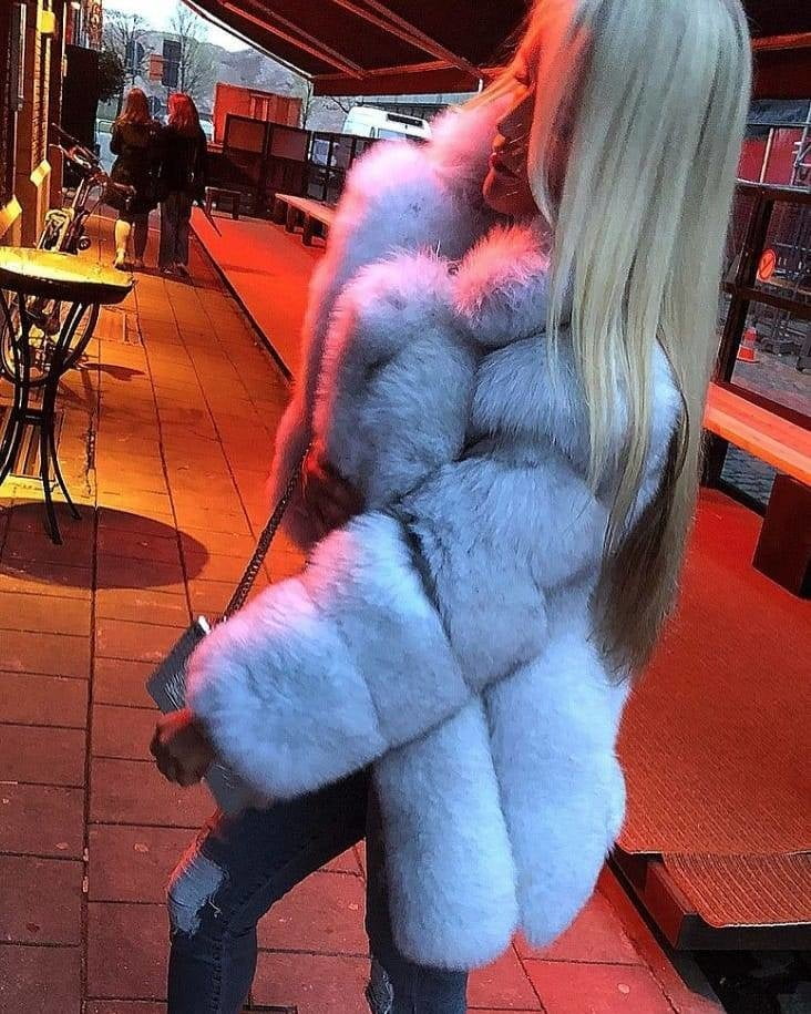 woman in fur coat 26 #93883101