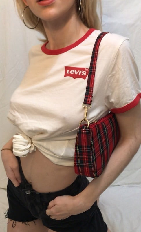 Des coquines de vinted en maillot, soutif et string #94344059