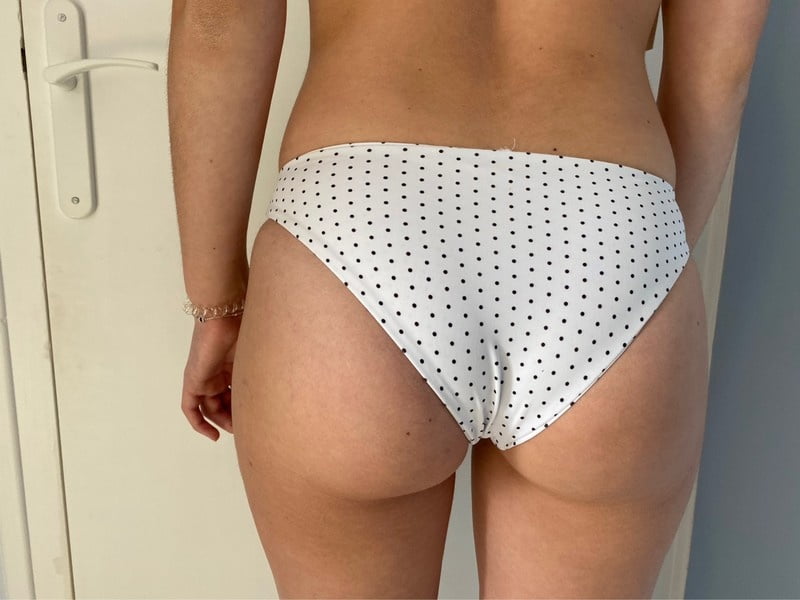 Des coquines de vinted en maillot, soutif et string #94344165