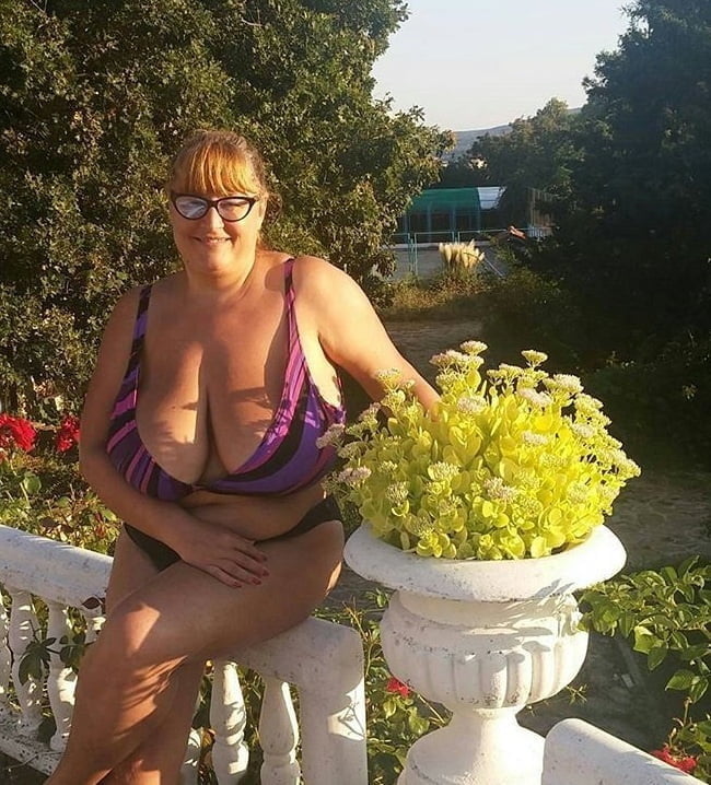 Muttis im Strandoutfit #92529420