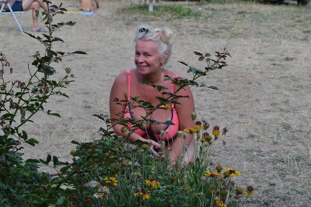 Muttis im Strandoutfit #92529508