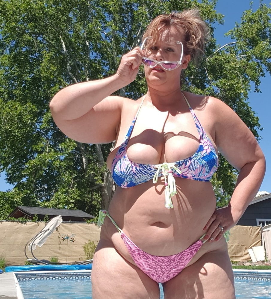 Muttis im Strandoutfit #92529650