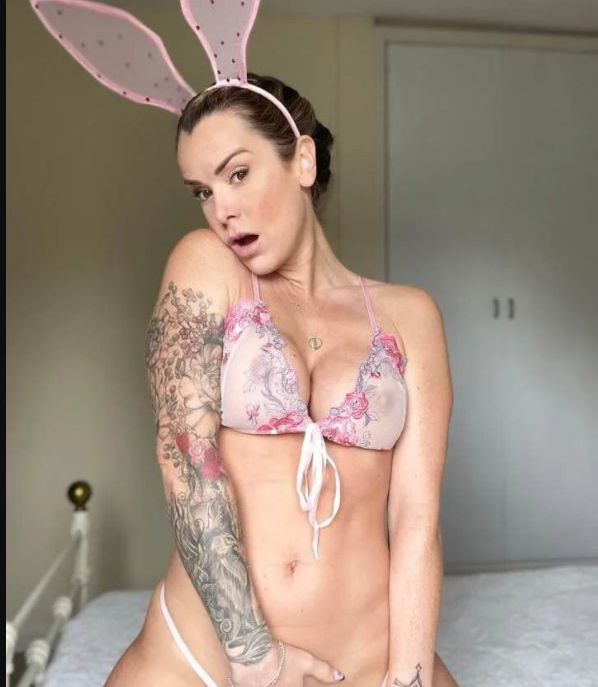 Lainey Griffin nude #109632415
