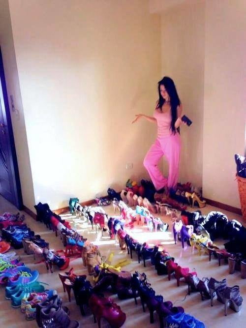 Todo lo femenino para excitar a todo el mundo
 #97909480