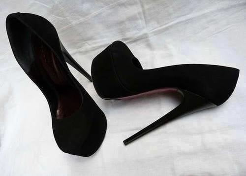 Todo lo femenino para excitar a todo el mundo
 #97909481