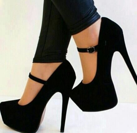 Todo lo femenino para excitar a todo el mundo
 #97909488
