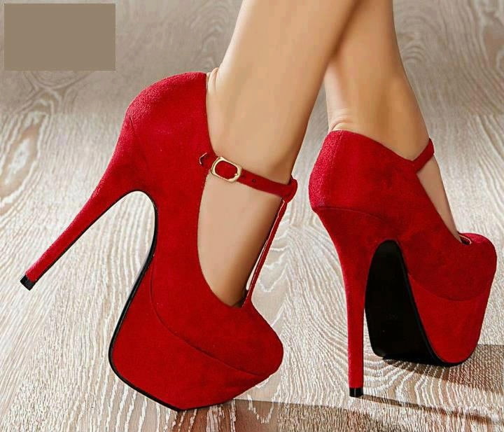Todo lo femenino para excitar a todo el mundo
 #97909501