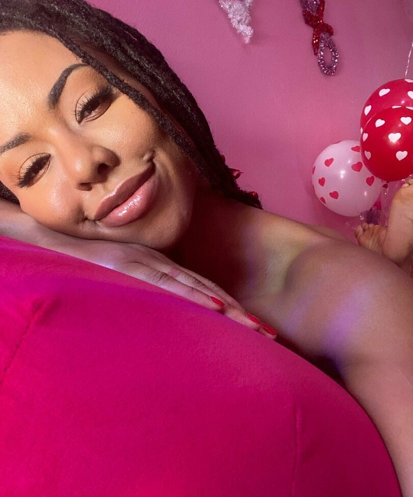 Kira Noir desnuda #109710423