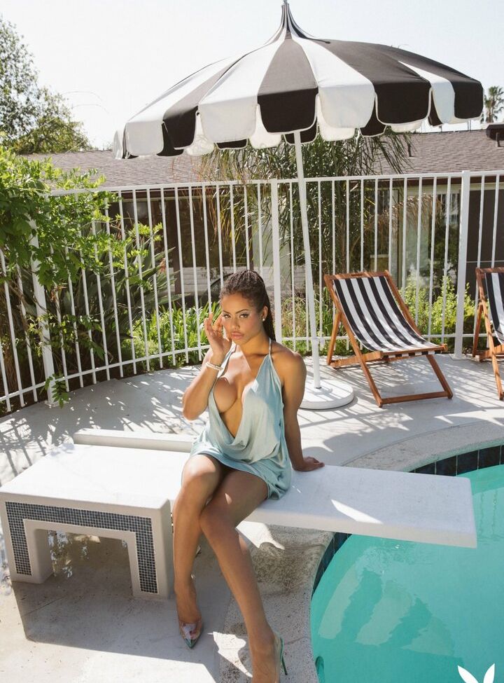 Kira Noir desnuda #109710550