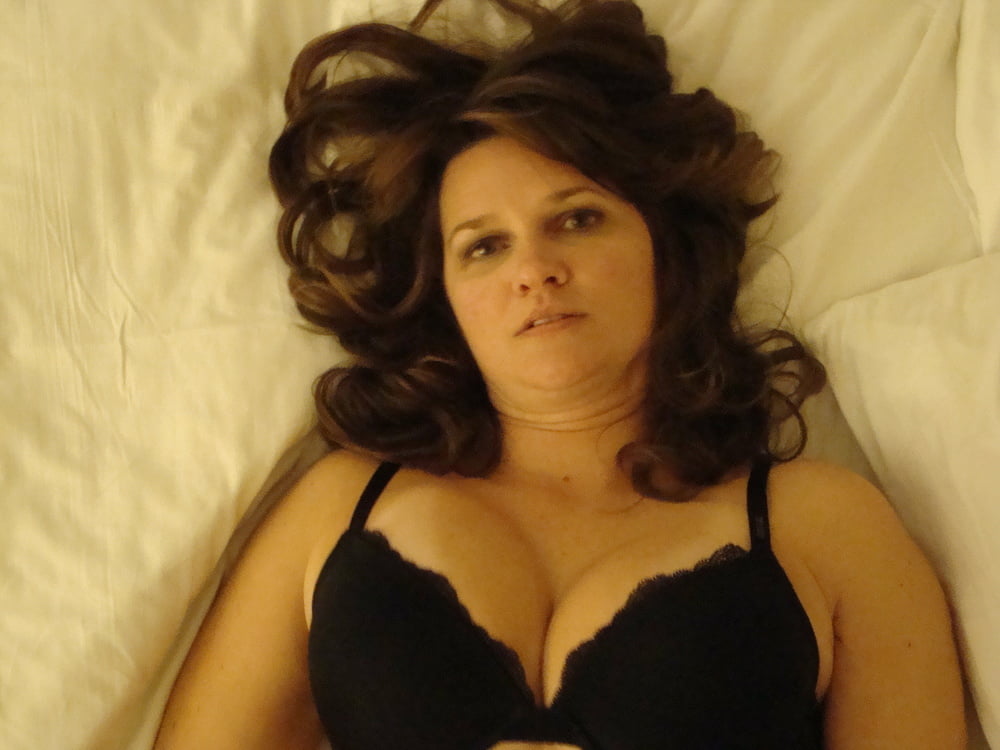 Putas maduras 1
 #104603137