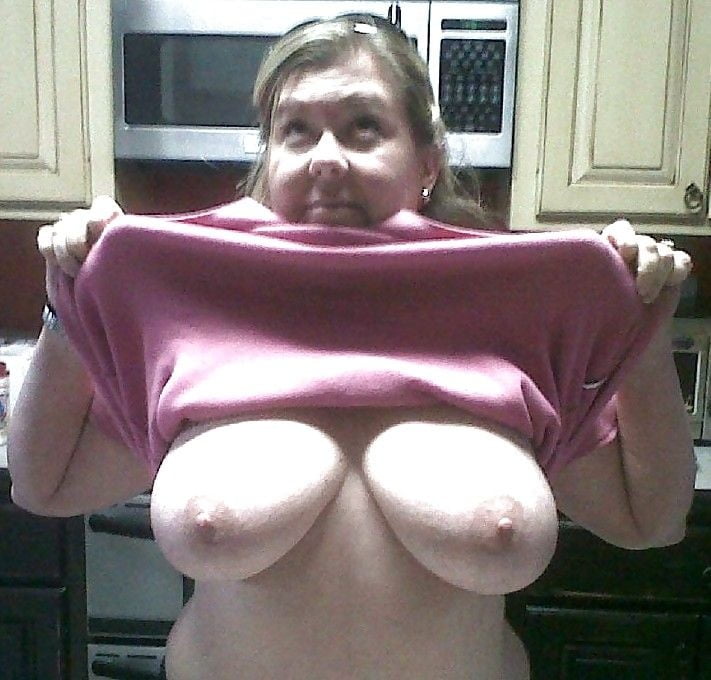 Putas maduras 1
 #104603227