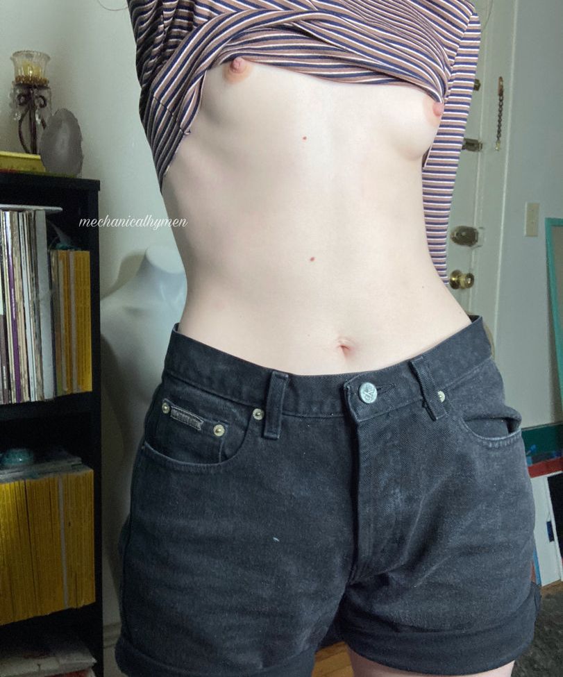 Mechanicalhymen desnuda #108262215