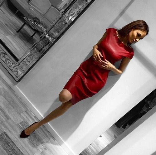 赤い革のドレス 3 - by redbull18
 #99344930