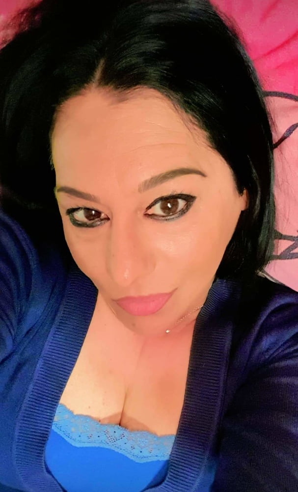 Facebook milfs
 #100036302